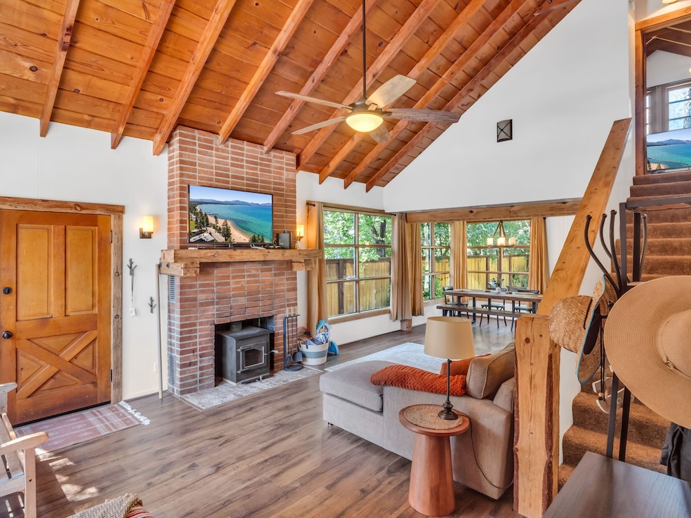 851h Tahoe Classic Cabin Near The Beach 2 Bedroom Cabin