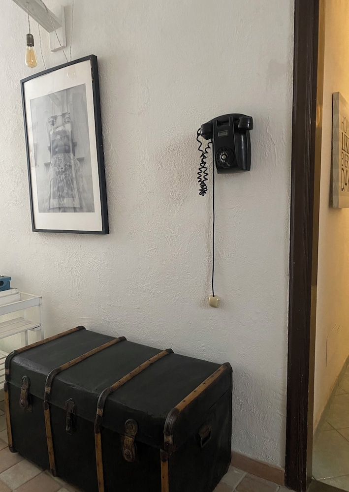 Black Market Hotel