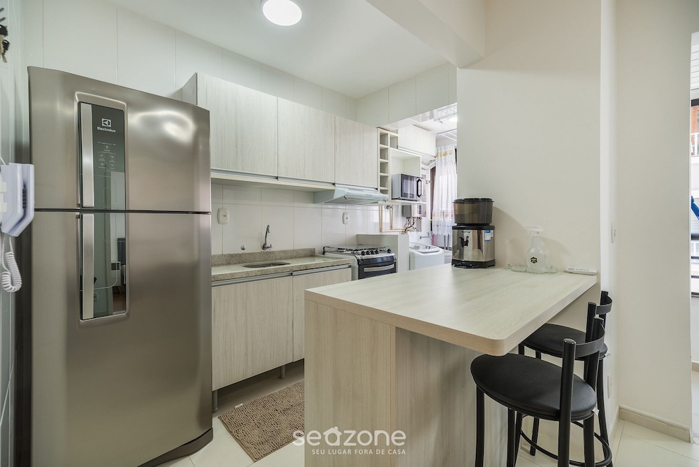 Apartment w/ Barbecue 450m From the Beach Pnm0202