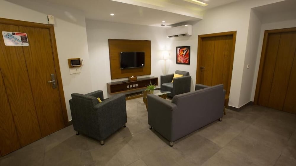 Space Luxury Rental Suites