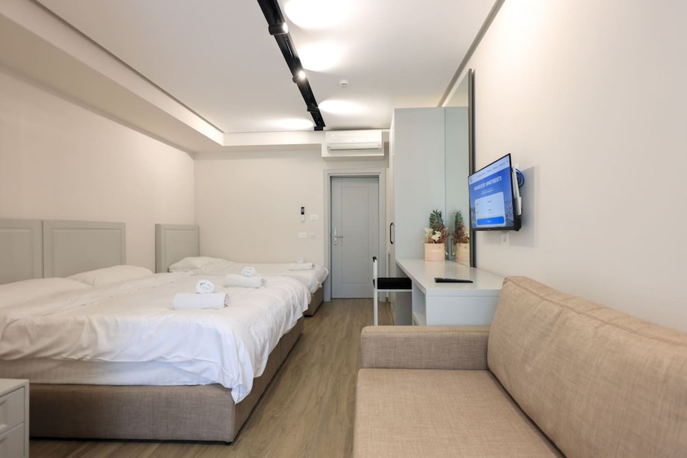 Beach Room 02 in Durr s