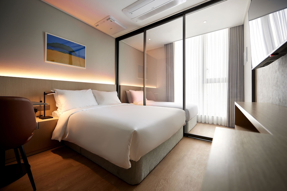 HOMES Stay MyeongDong 52