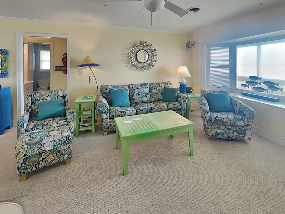 Bright's Beach Front by Topsail Realty
