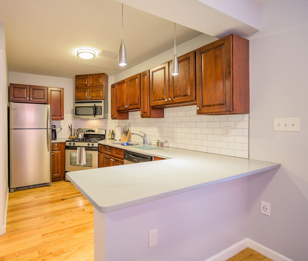 Deedee's Townhome Hamilton Park