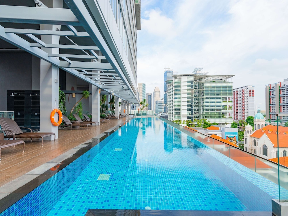 Mercure Singapore Bugis 32