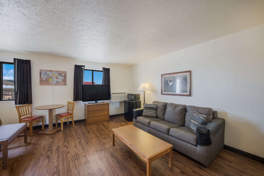 Studio 6 Limon, CO – I-70