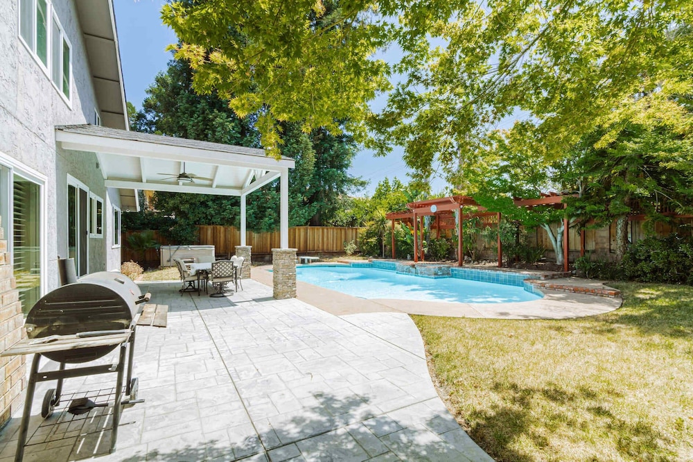 @ Marbella Lane - Blissful 4BR Home w/ Pool in SJ