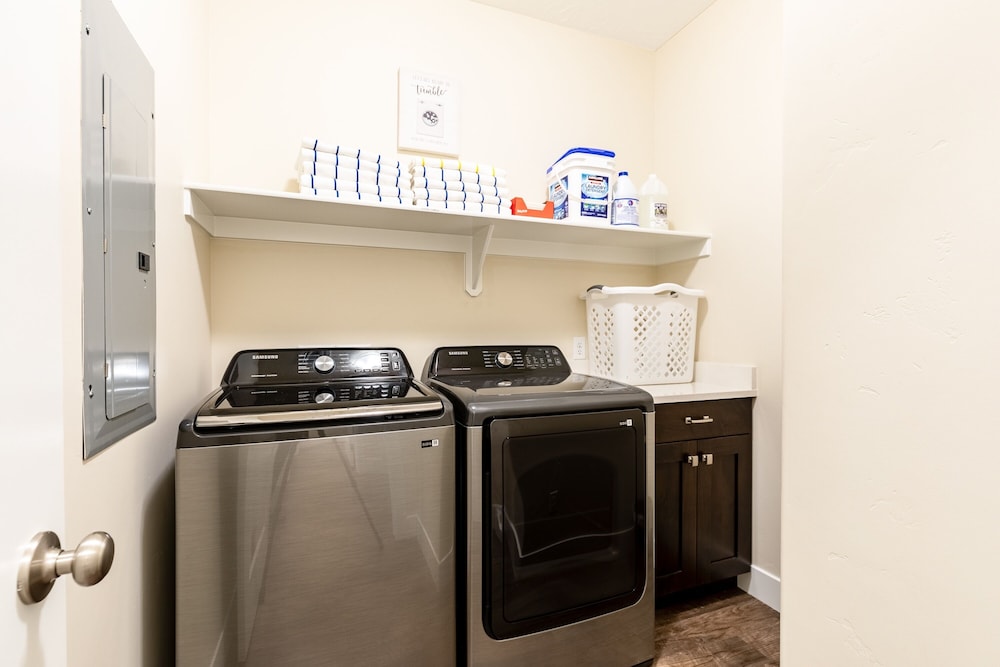 Zi-on The Prize 3 Bedroom Townhouse