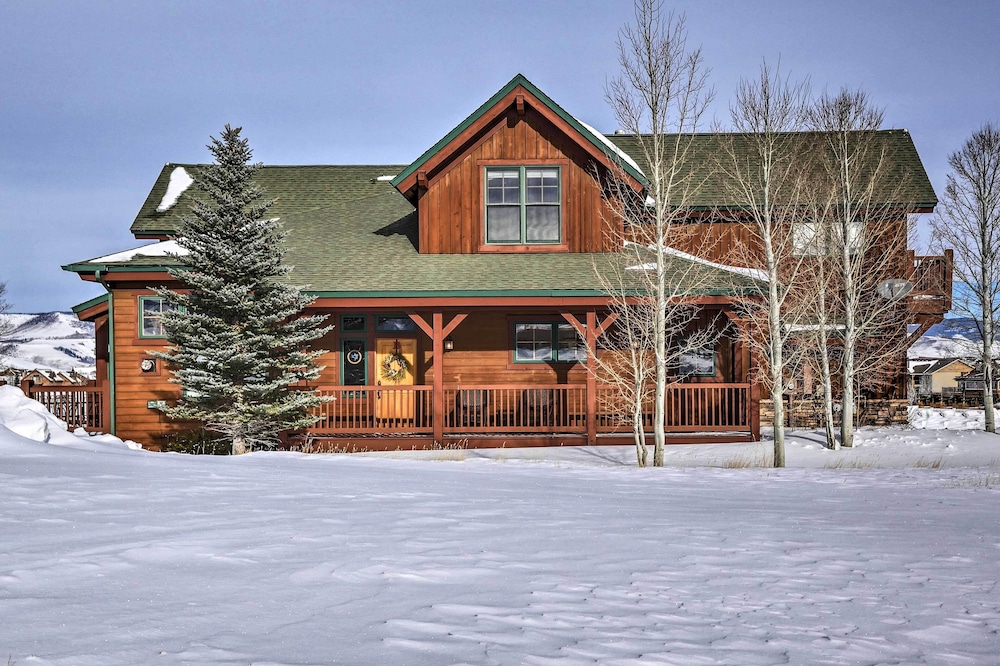 Granby Townhome w/ Deck ~ 20 Mi to Winter Park! view 5