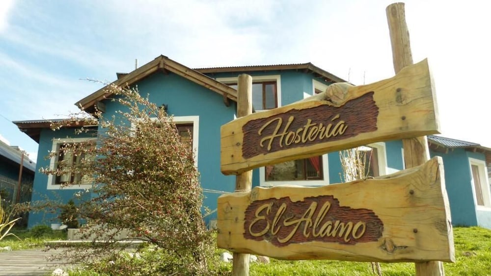 Hosteria El Alamo