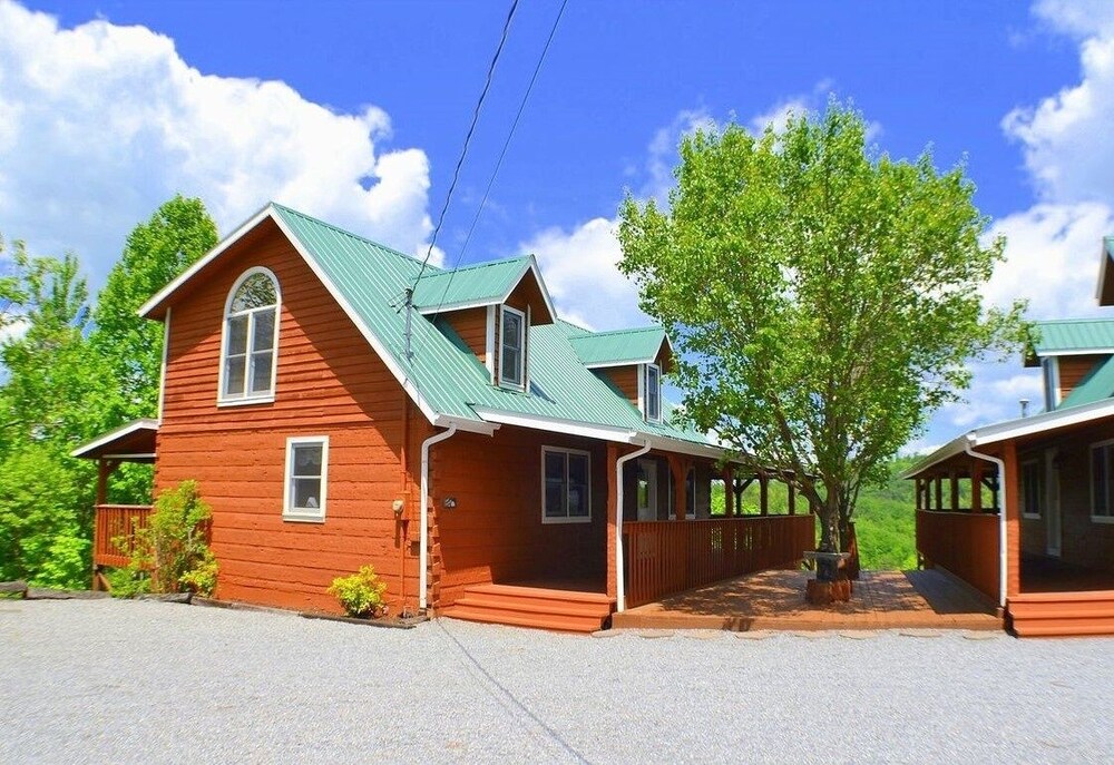 Olde Tyme Way Cabins 3526
