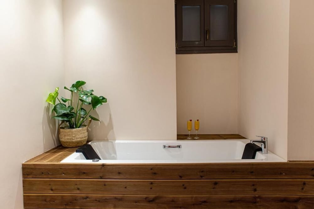 Epitome Suites