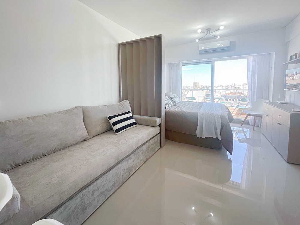 Modern & Cozy Studio in San Telmo w Swimming Pool and Exclusive Services