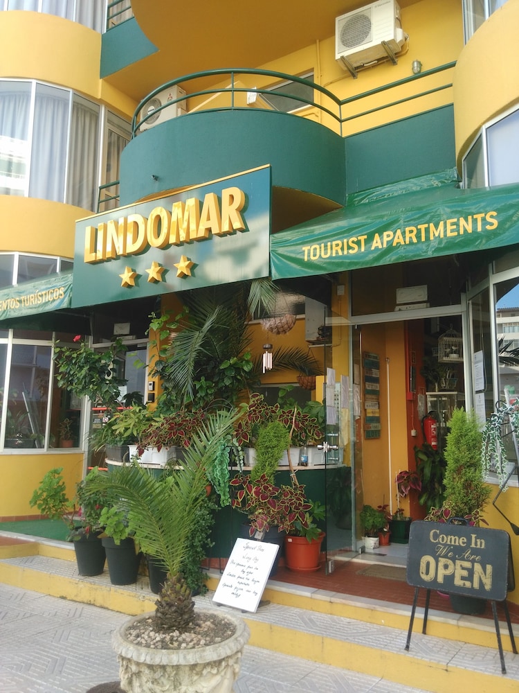 Apartamentos Lindomar
