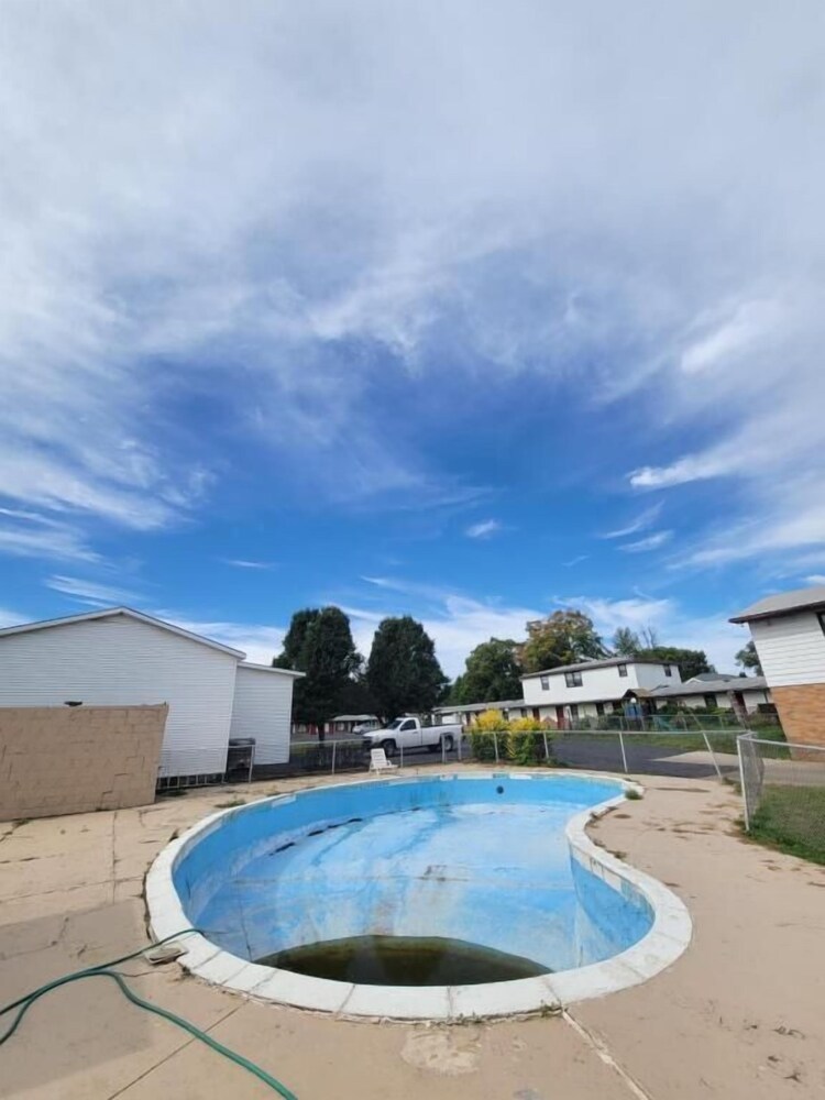 Daniel's Motel