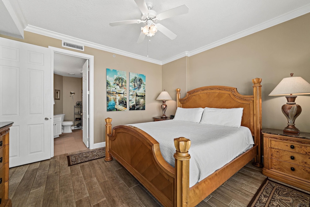 Regency Isle 710