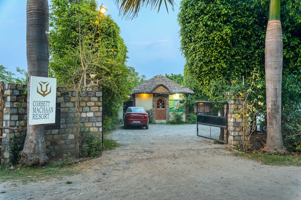 Corbett Machaan Resort view 3