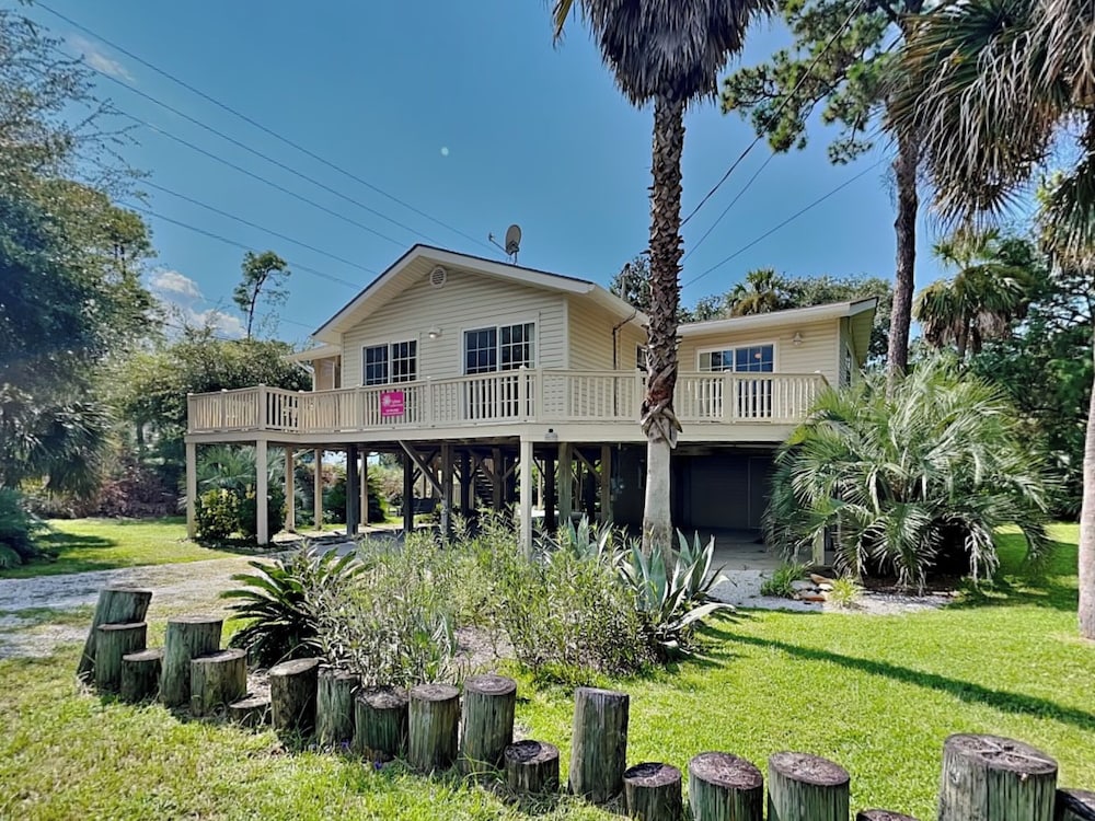 Lillypad by Tybee Vacation Rentals