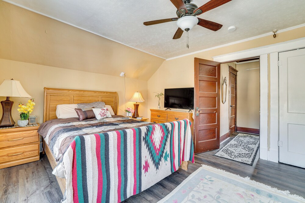 Steps to Root River: Home w/ Large Yard!