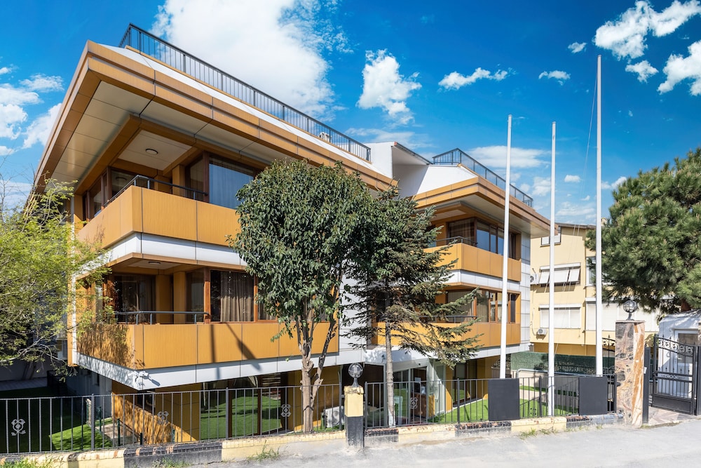 Hotel Baymari Suites Design - Image 1