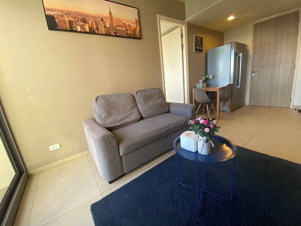 Sea View High Floor 2 Bed Room-excellent Location