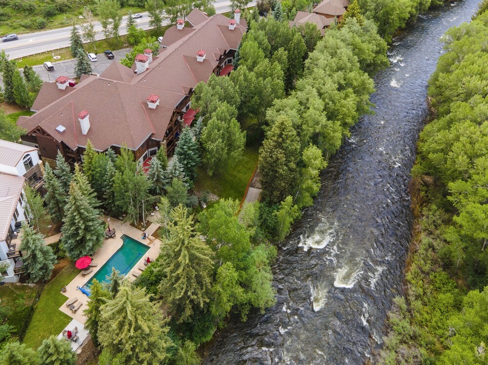 Brookside Townhome 103 3 Bedroom Townhouse