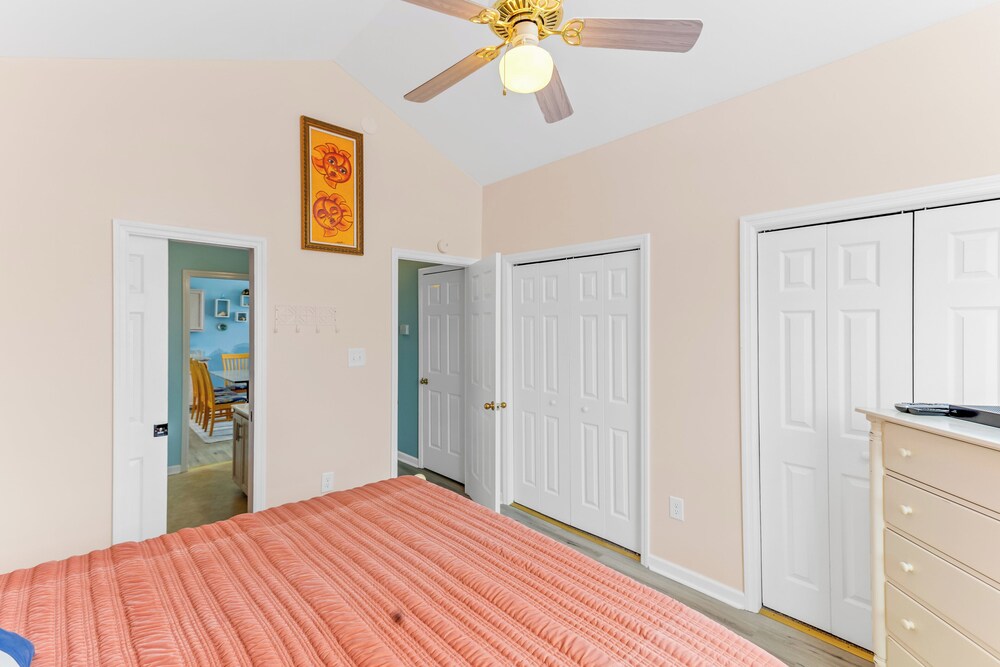 Lowe Tide by Topsail Realty
