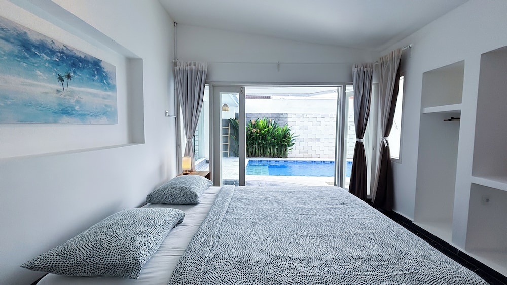 LaLeBay Seminyak