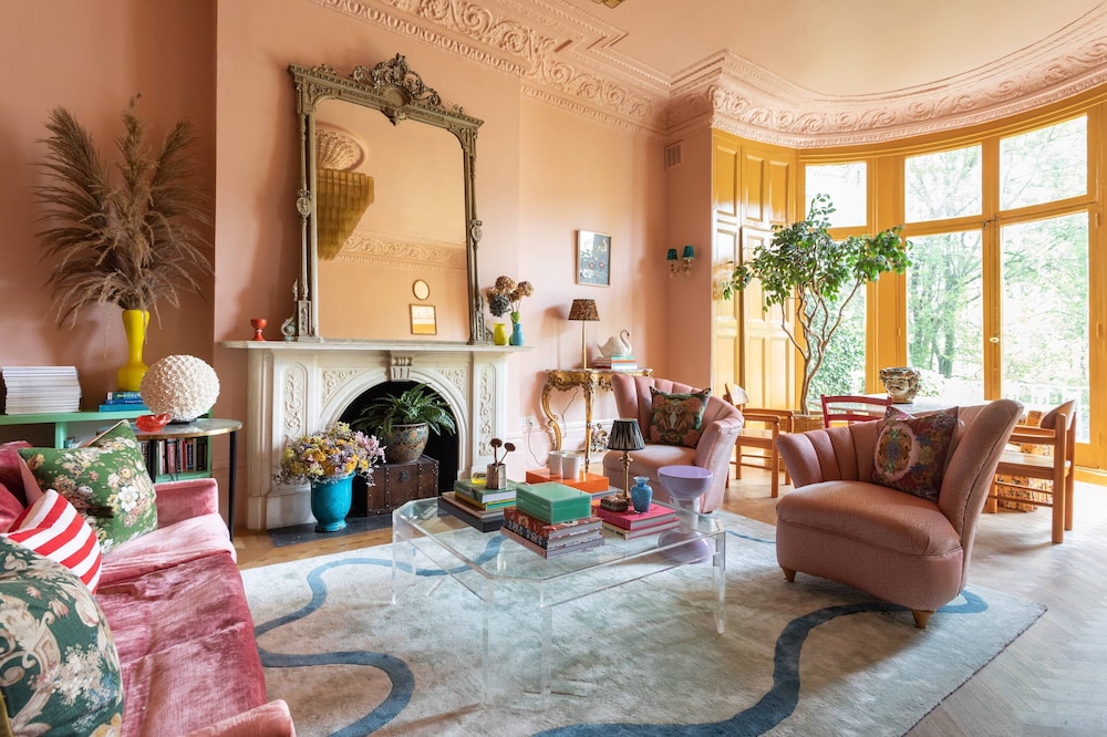 Belsize Park Gardens by Onefinestay