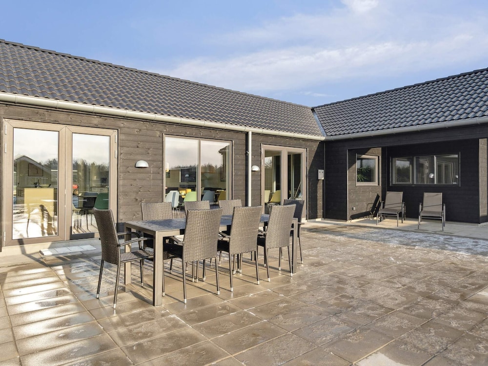 5 Star Holiday Home in Norre Nebel