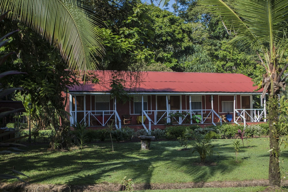 Caribbean Paradise Eco-Lodge