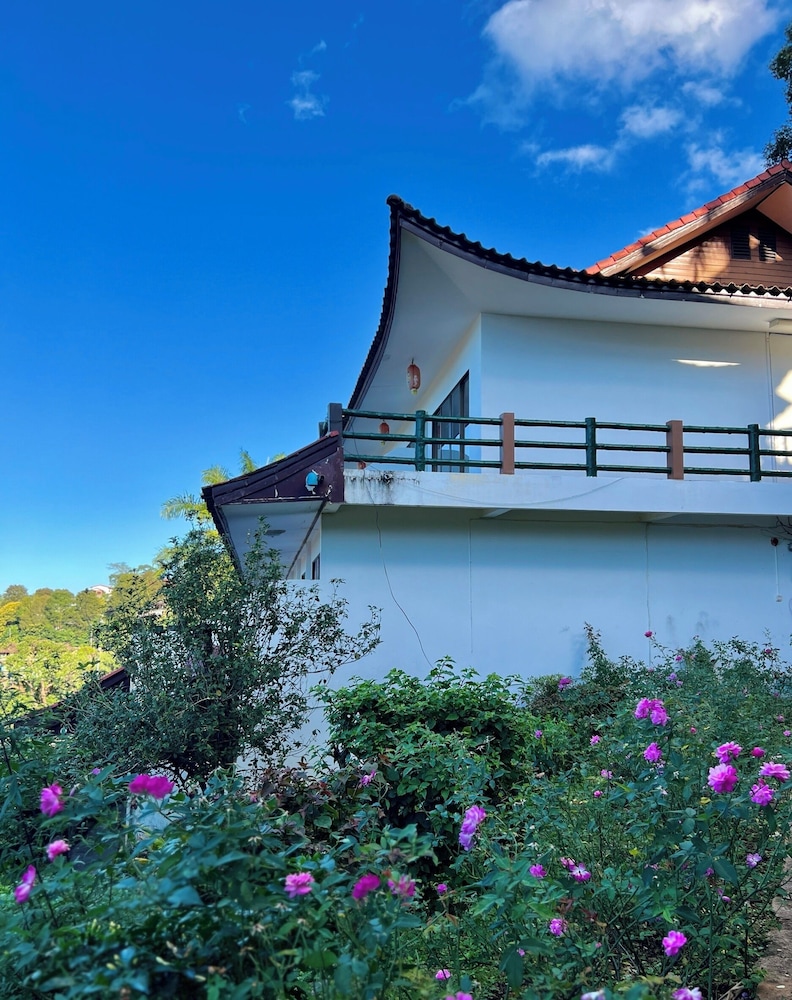 Maesalong Villa