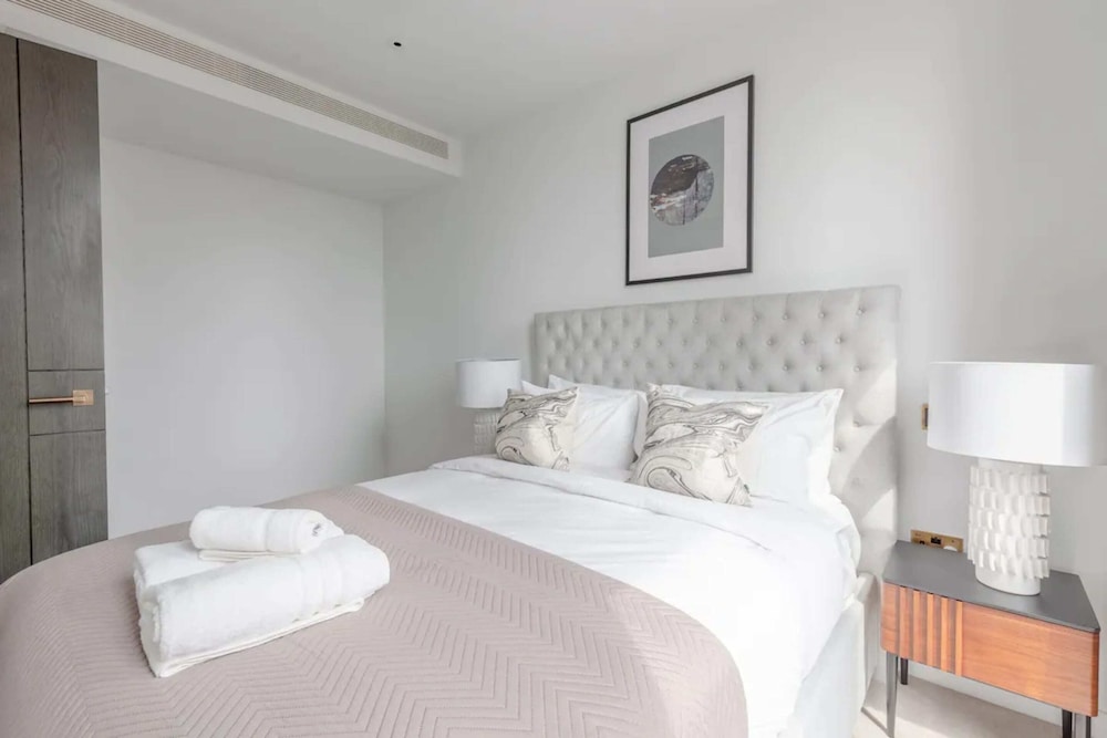 Luxurious 1BD Flat by the River - Vauxhall