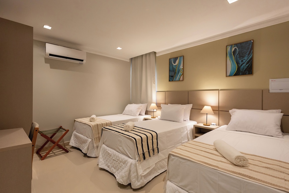 Aira Hotel