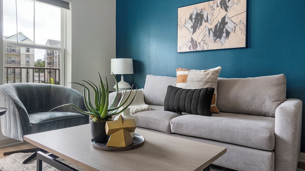Landing Apartments Rolling Hills