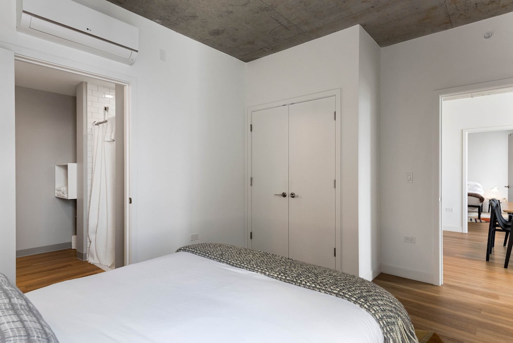Group-ready 4BR Free Parking Walkable
