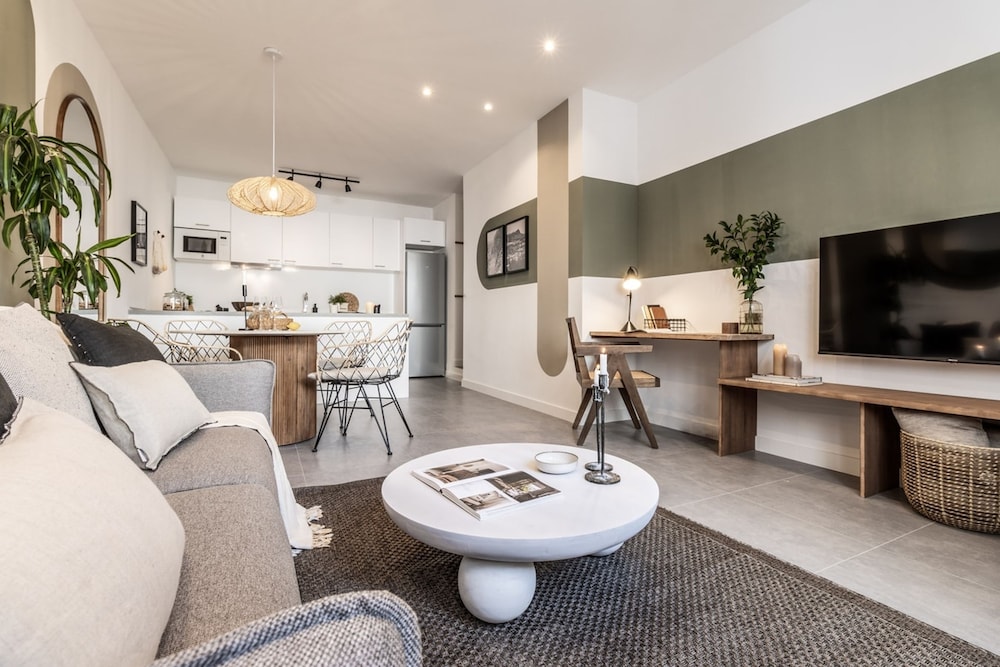 Volturna - 1 Bedroom in Recoletos