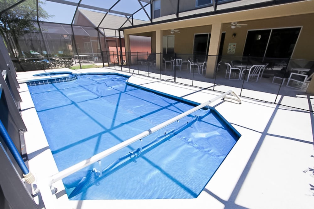 7BR 4.5BA Home in Emerald Island Resort by CV-2767 - Image 3