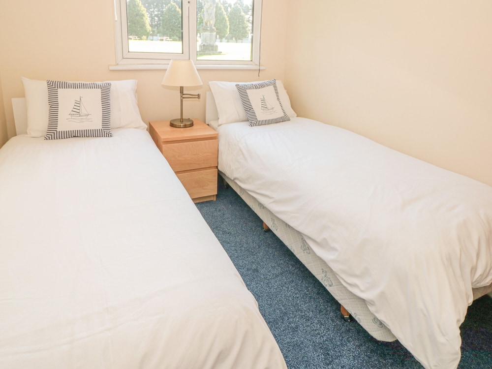 304 Norton Park view 3