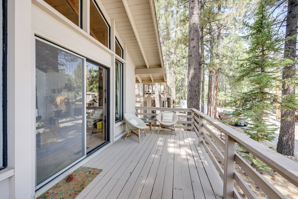 Game Room + Deck: Wooded Big Bear Lake Retreat