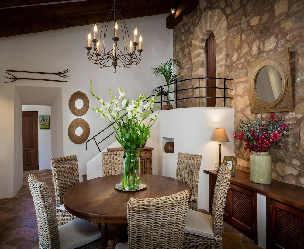 Traditional Villa With Private Pool