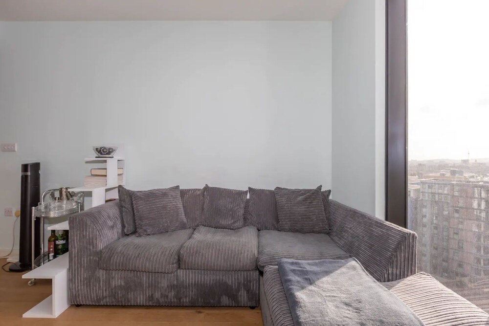 Bright New 1 Bedroom Flat in Elephant and Castle