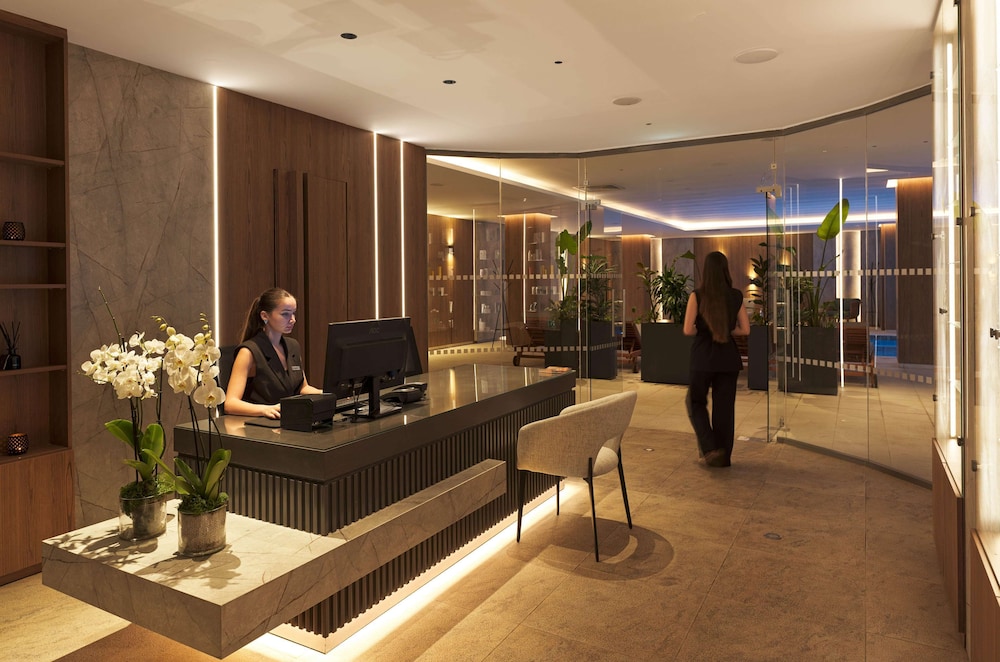 St. George Beach Hotel & Spa Resort