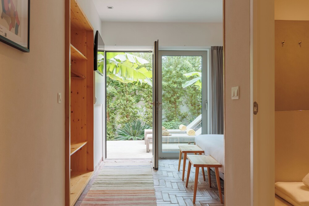 Laranjal Farm House