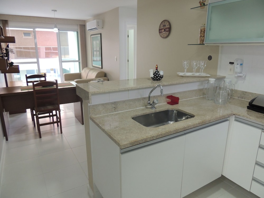 4114 Vista Cay