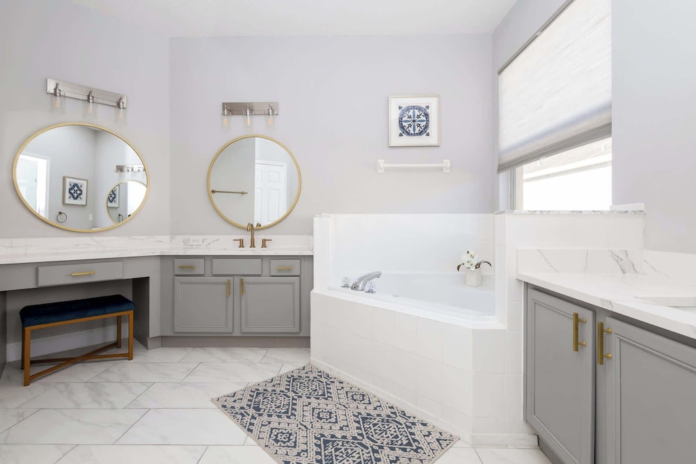Silver Lining Luxury for 10!