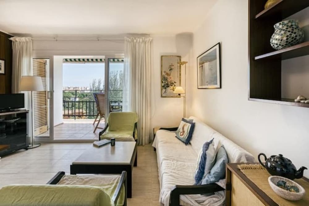 Beautiful Apartment In Residential Complex