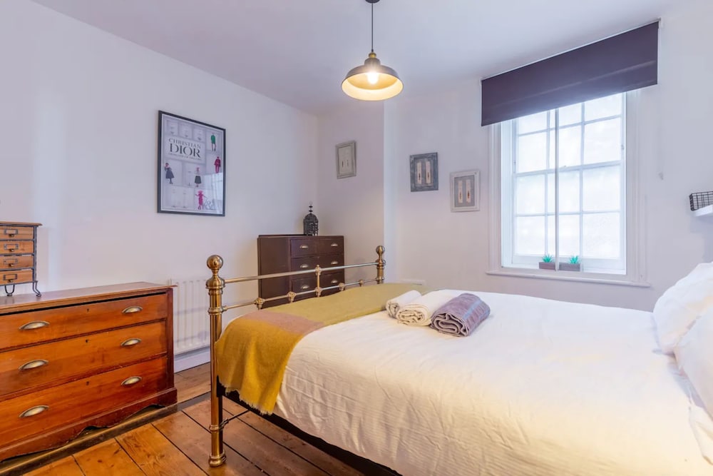 Trendy 2 Bedroom Apartment in the Heart of Brixton