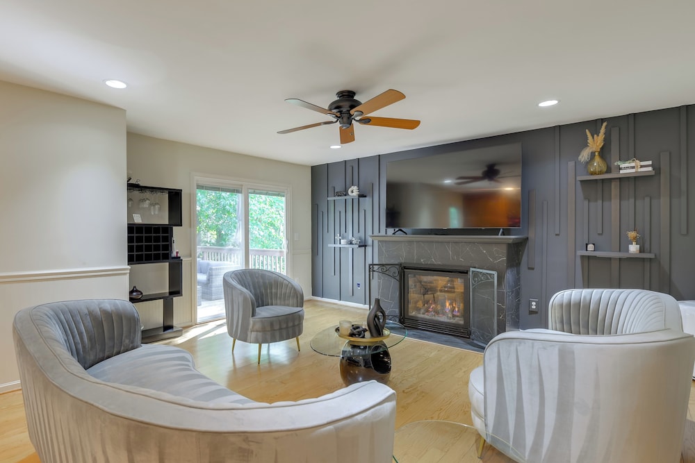 Room to Work & Relax! Laurel Home w/ Office, Yard