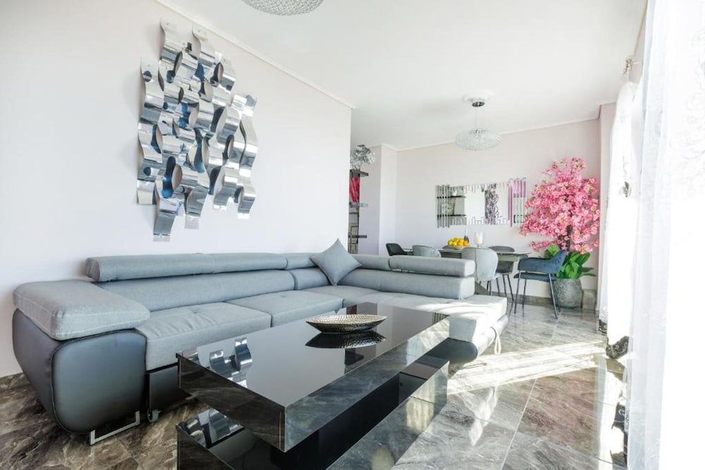 Kalamata Coastal Charm Modern Seaside Escape